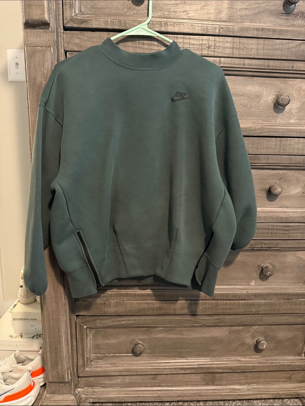 Nike Crewneck Sweatshirt in Dark Green
